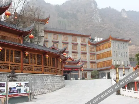 Эньши: Xinnong Court Hotel