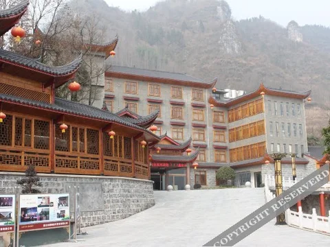 Эньши: Xinnong Court Hotel