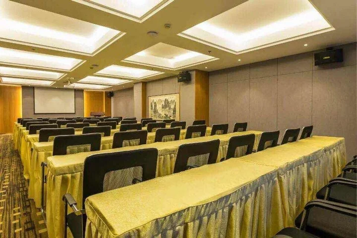 Шэньян: Relmax Hotel