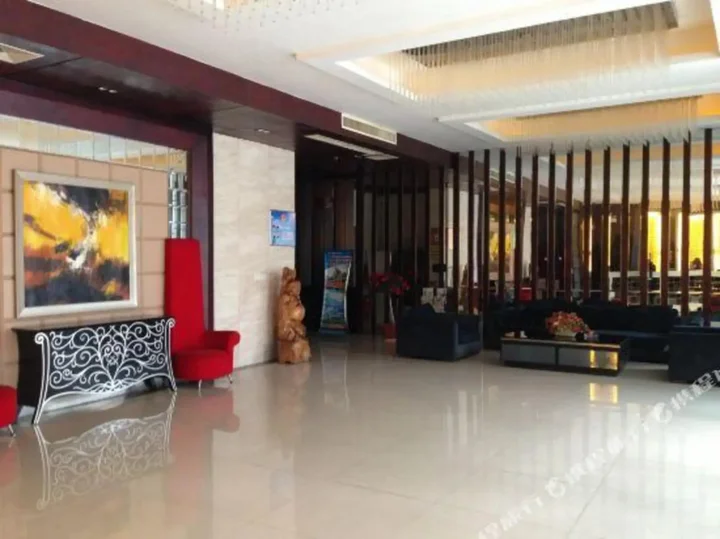 Лунъянь: Yufeng Business Hotel