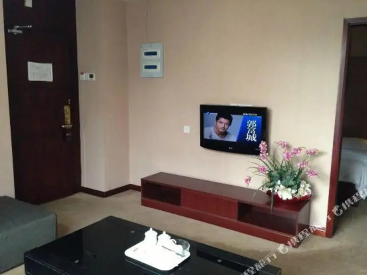 Лунъянь: Yufeng Business Hotel