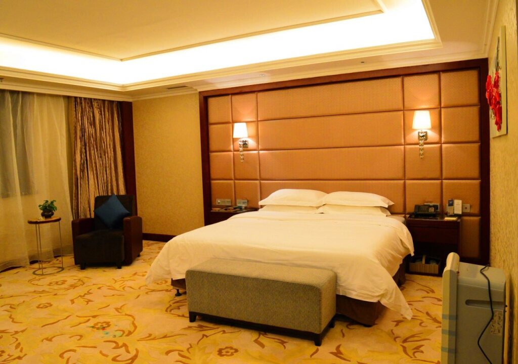 Тяньцзинь: Tianjin Huaxin Peninsula Hotel