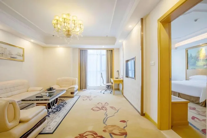 Чжуншань: Vienna International Hotel Zhongshan Torch Center