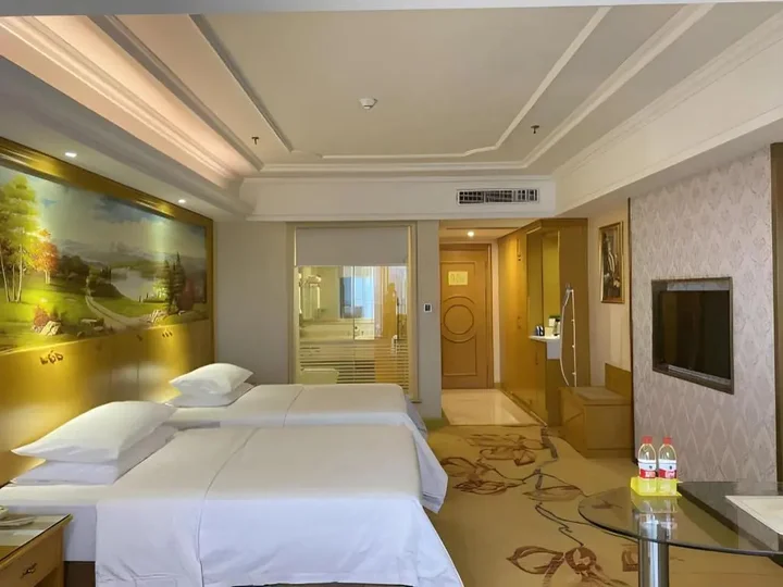 Чжуншань: Vienna International Hotel Zhongshan Torch Center