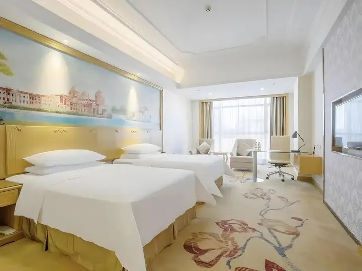 Чжуншань: Vienna International Hotel Zhongshan Torch Center