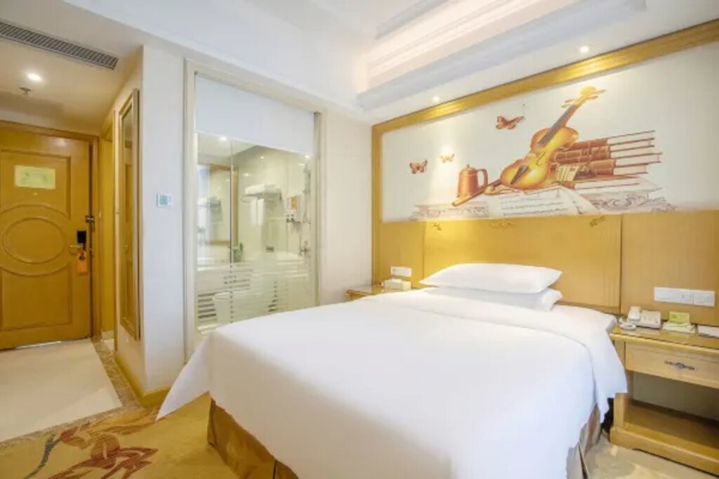 Чжуншань: Vienna International Hotel Zhongshan Torch Center