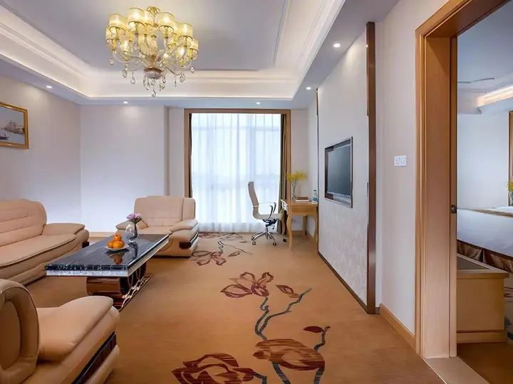 Чжуншань: Vienna International Hotel Zhongshan Torch Center