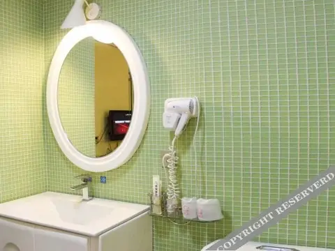 Шаогуань: Juyuan Hotel