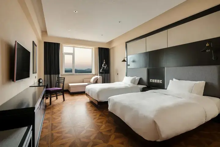 Байшань: Lan Hotel and Spa Changbaishan