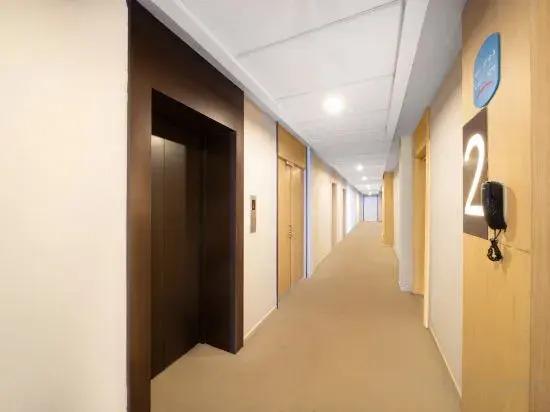 Шанхай: JINWEI Hotel（Shanghai pudong airport ）