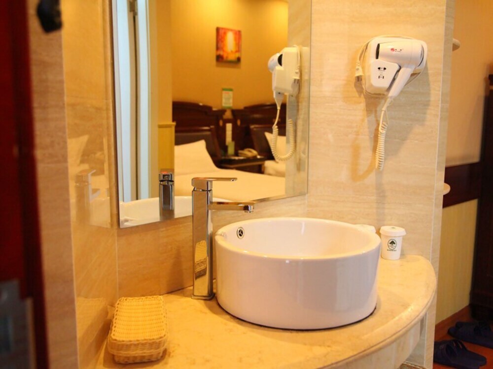 Уху: GreenTree Inn Wuhu Fanchang County Anding Road Hotel