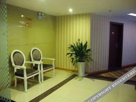 Наньнин: Yuanda City Hotel