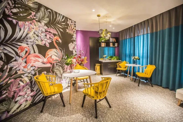 Лоян: Blue Magpie Hotel Shifu Branch