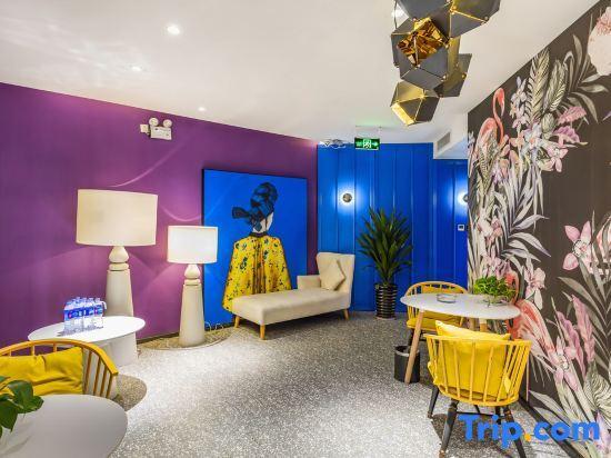 Лоян: Blue Magpie Hotel Shifu Branch