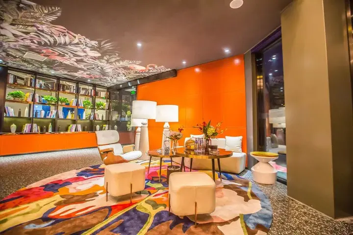 Лоян: Blue Magpie Hotel Shifu Branch