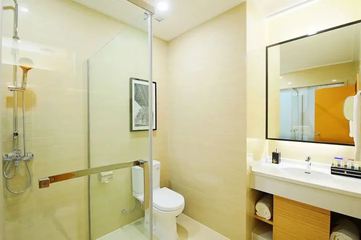 Ухань: New Beacon Airport International Hotel