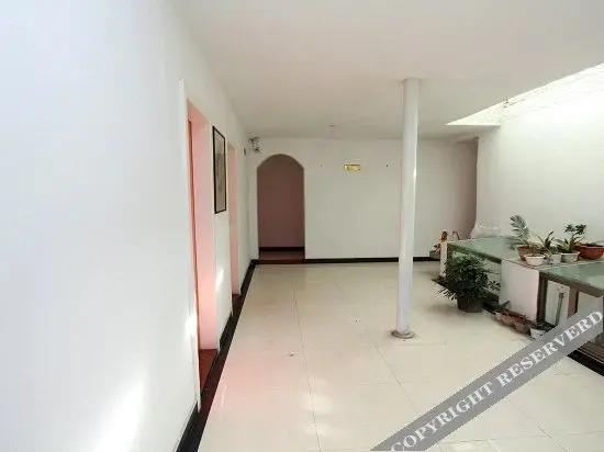 Цзинин: Qufu Boya Business Hotel Branch 2