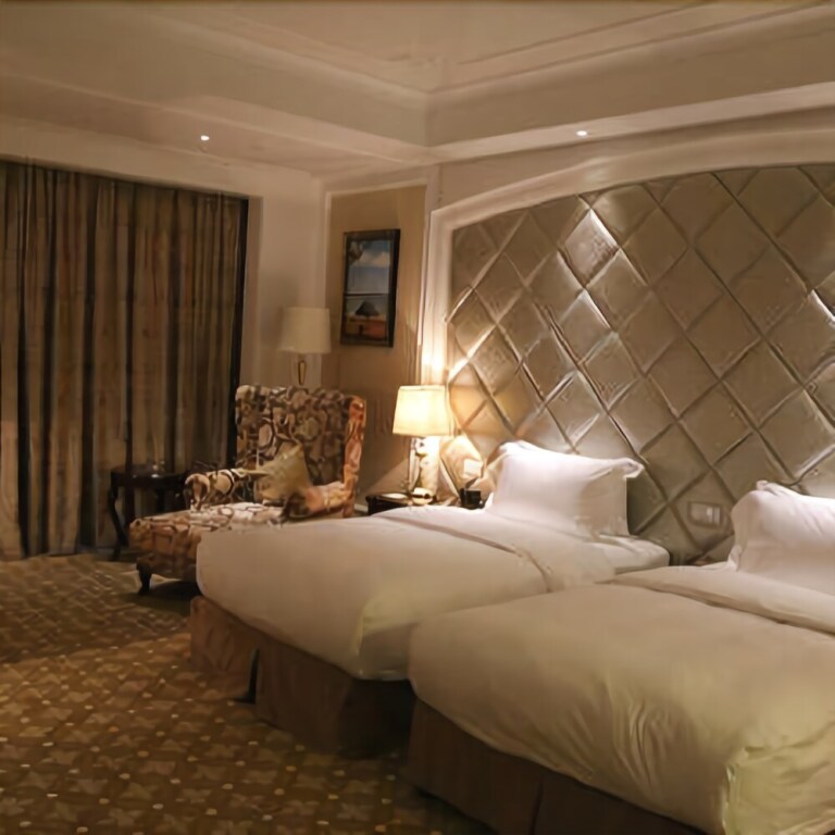 Наньтун: Binhai Jinshi International Hotel