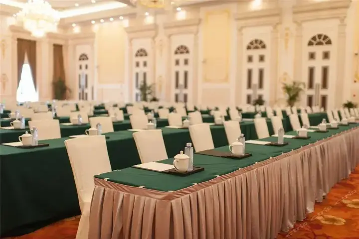 Наньтун: Binhai Jinshi International Hotel