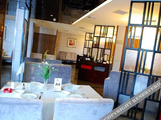 Ухань: Yueju Hotel (Wuhan Xudong Friendship Avenue, Pin MAO Shop)