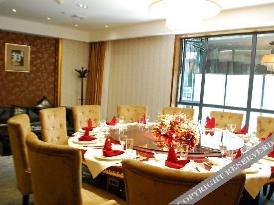 Ухань: Yueju Hotel (Wuhan Xudong Friendship Avenue, Pin MAO Shop)