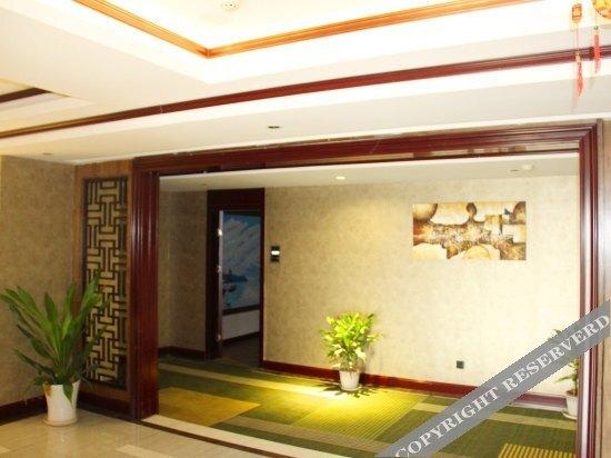 Ухань: Yueju Hotel (Wuhan Xudong Friendship Avenue, Pin MAO Shop)