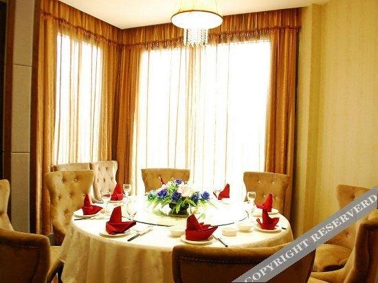 Ухань: Yueju Hotel (Wuhan Xudong Friendship Avenue, Pin MAO Shop)