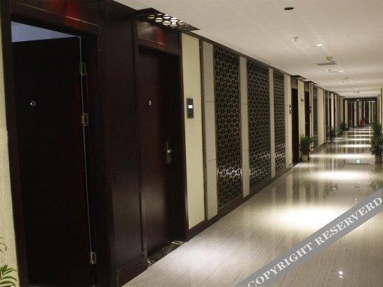 Ухань: Yueju Hotel (Wuhan Xudong Friendship Avenue, Pin MAO Shop)