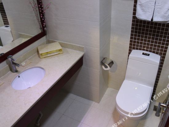 Яньчэн: Yanhai International Hotel (Currently unavailable)