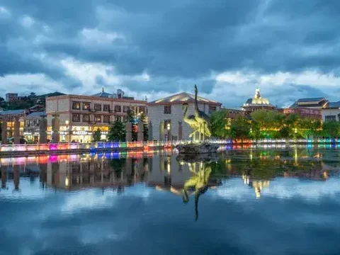 Шангри-Ла: Duge Grand Hotel