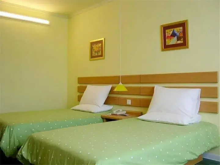 Хух-Хото: Home Inn Huhhot Statium