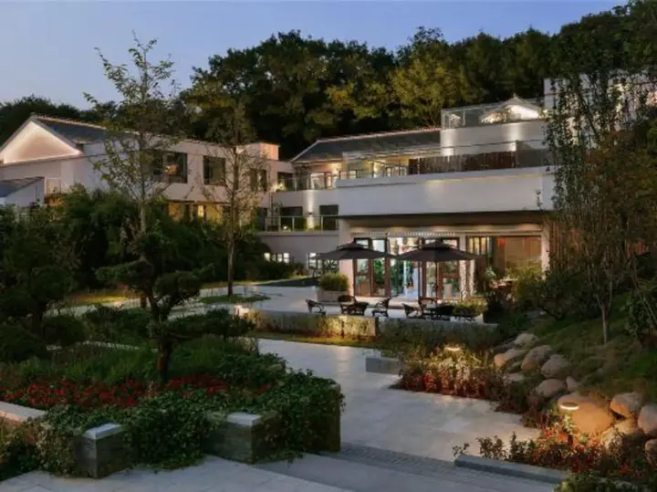 Нанкин: Nanjing Bojin huajianjing·Pipa Mountain Residence
