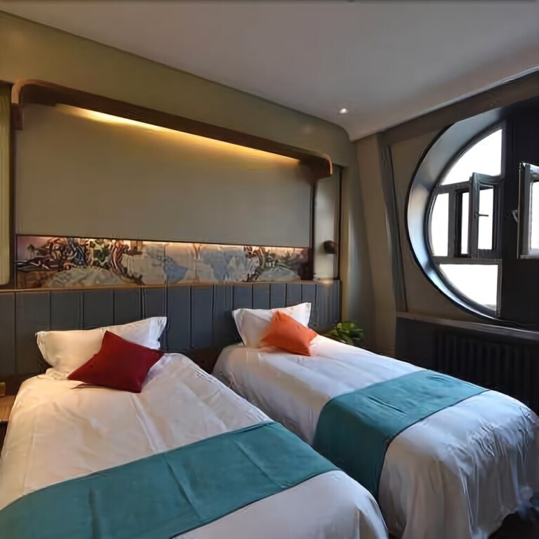 Харбин: Harbin Rujing Shipping Hotel