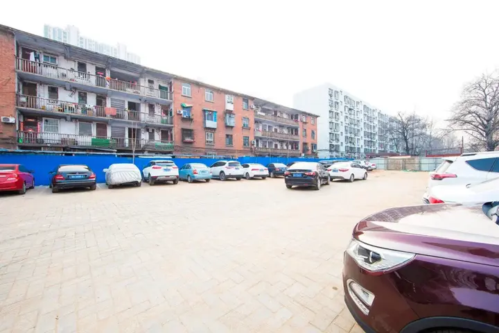 Чжэнчжоу: HanTing Hotel (Zhengzhou Qinling Road Jinyi City)