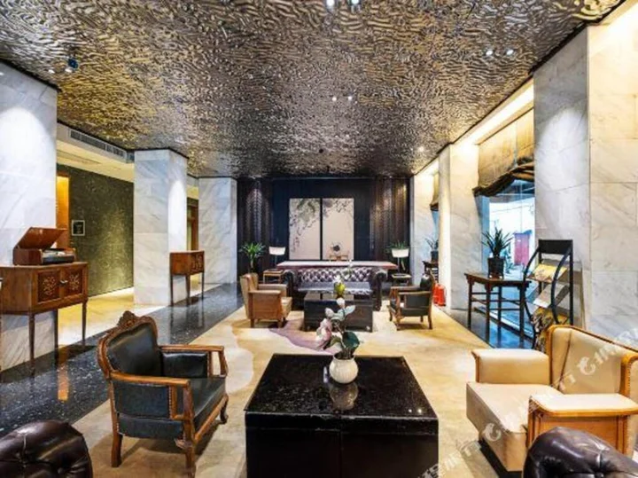 Пуян: Bowei Style Hotel