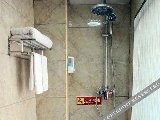 Байинь: Yin Zhou Hotel