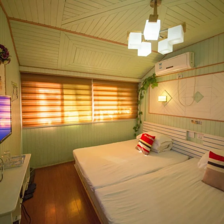 Цзясинь: Wuzhen Dongzha Auntie Jiang Hostel