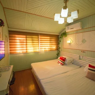 Цзясинь: Wuzhen Dongzha Auntie Jiang Hostel
