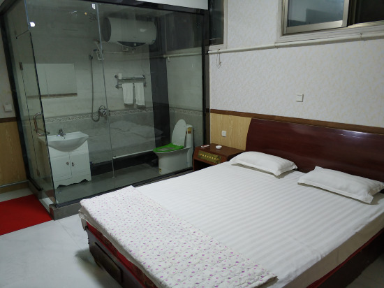 Цзинин: Renjia Leisure Hostel