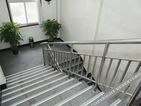 Цзинин: Haoxuan Business Hotel