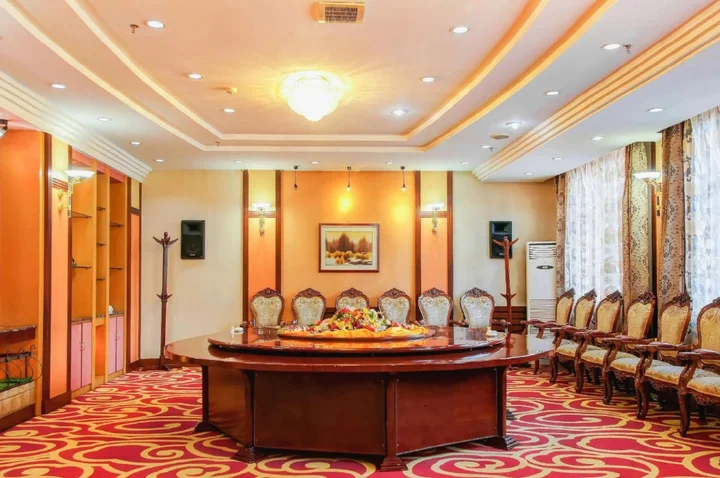 Хулун-Буир: Beishan Hotel