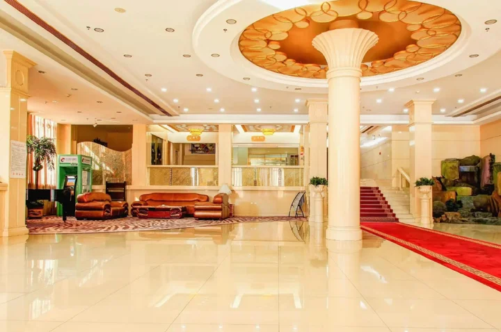 Хулун-Буир: Beishan Hotel