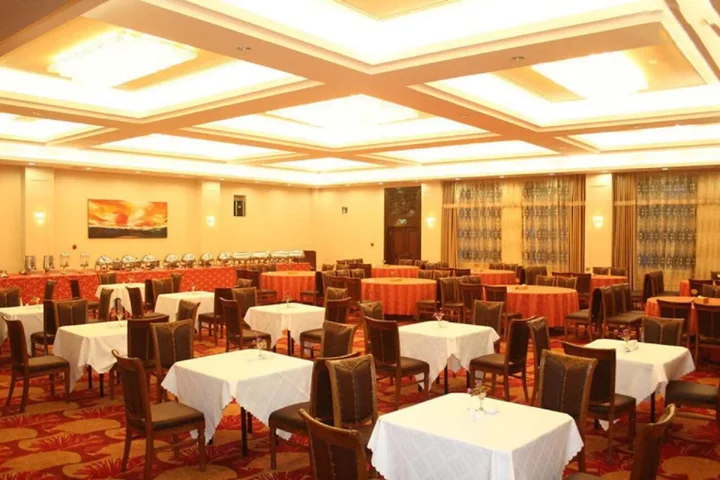 Хулун-Буир: Beishan Hotel