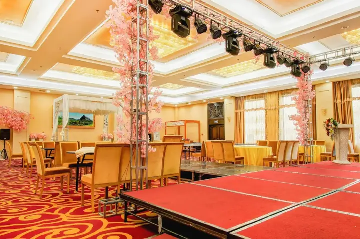 Хулун-Буир: Beishan Hotel