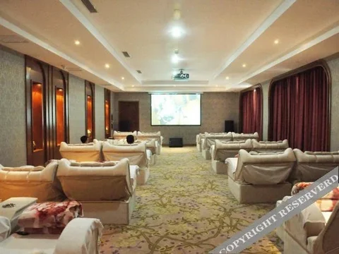 Инкоу: Yijiangnan Hotel