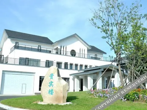 Инкоу: Yijiangnan Hotel