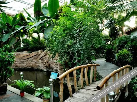 Инкоу: Yijiangnan Hotel