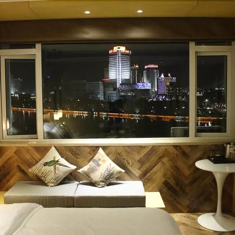 Ухань: 喜莱德酒店(武汉黄鹤楼户部巷店)