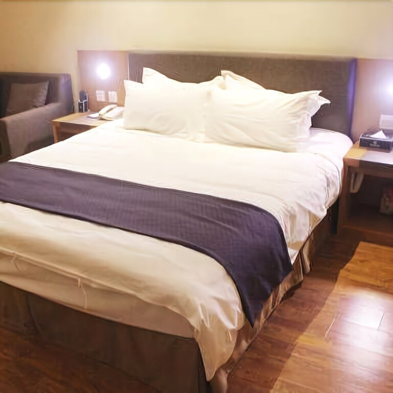 Шэньян: V Yeginn Hotel