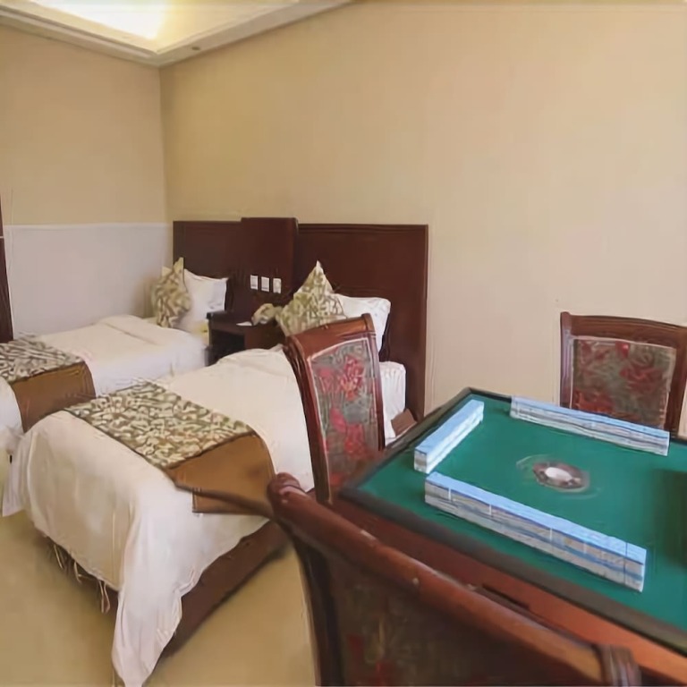 Синьсян: Yilan Hotel